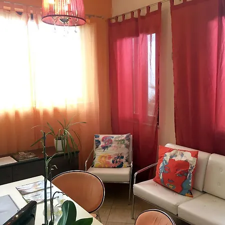 לינה וארוחת בוקר Girasole 3*